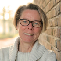 Yvonne Nieland