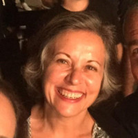 Vicki Lee
