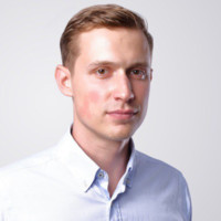 Artem Simonov