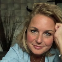 Suzanne Schoots