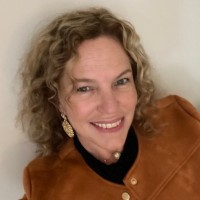 Caroline Mcmillan