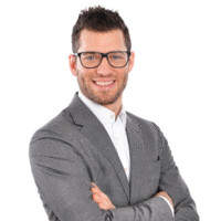 Dr. Emmanuel Gnandt