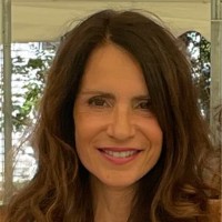 Nancy Gioielli