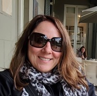 Robyn Hollinshead