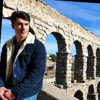 Alberto De Las Heras Graphic and Web Designer