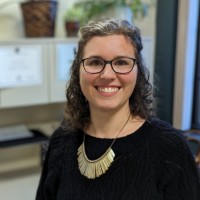 Julie J Maahs