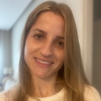 Verena Guimarães Reis