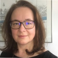 Claudia Sisolefsky