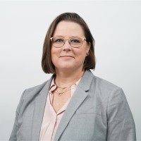 Elizabeth Henter