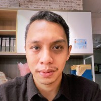Adhi Adhi B.