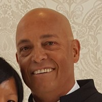 Luis Uribe