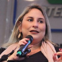 Jacqueline Rezende