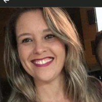 Aline Lobato