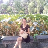 何小英