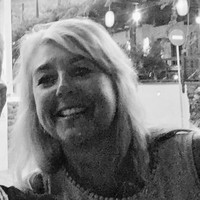 Lesley Miller