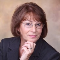 Pat Pine, RDH, COM