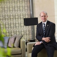 James Costa, (詹姆斯· 科斯塔) C.H.A.