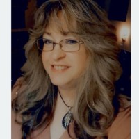 Lesley Fox