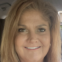 Colleen Bray