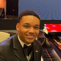 Tre'Von Henderson