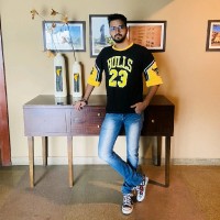 Mayank Bakshi
