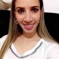 Thays Oliveira