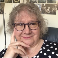 Linda Dutton