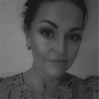 Carina Em Løken