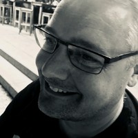 Niklas A