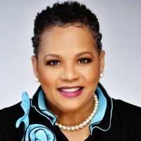 Lisa D Ross