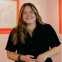 Lisa Alzer