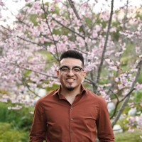 Javier Flores, Rn
