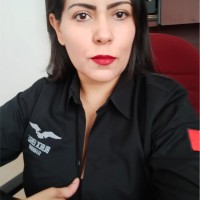 Adriana Flores