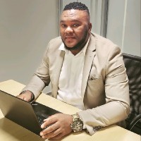 Kabelo Phoffu