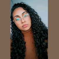 Larissa Quintanilha