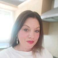 Laura Saunders