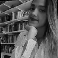 Julia andrade macedo