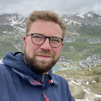Jeppe Dahl Lange