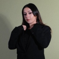 Gloria León