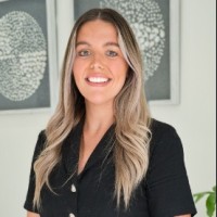 Laura Matthews, Aca