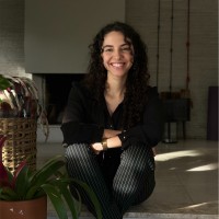 Emanuelle M. dos Santos
