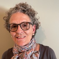 Linda Russell