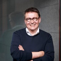 Dr. Michael Sandmeier