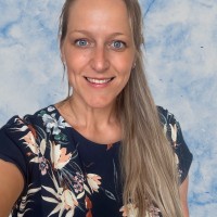Mae De Weers Schilling