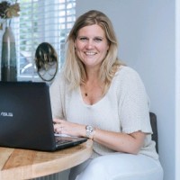Chantalle Blomsteel
