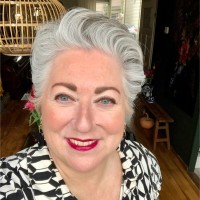 Sandra Leenders