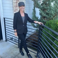 Staci Uhey