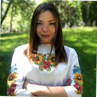 Анна Костенко