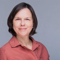 Isabel V.