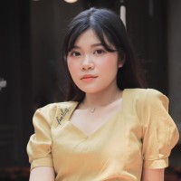 Tường Vi Phạm